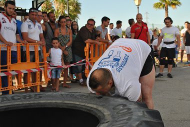 diktatör bir spor olayı bir tekerlek kaldırma atlet