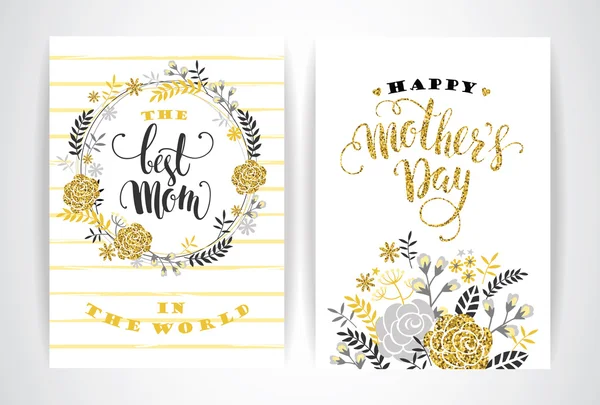 Uppsättning av glad mors dag bokstäver gratulationskort med blommor. — Stock vektor