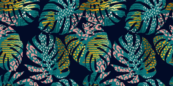 Seamless exotic pattern with tropical leaves, animal prints and hand drawn textures. Vector illustration. — Stock vektor