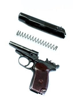 izole üzerinde beyaz arka plan Makarov sistem tabanca demonte