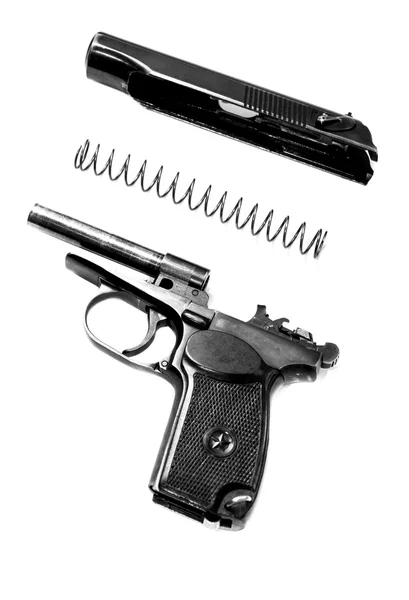 Makarov system pistole demontiert isoliert auf weißem hintergrund — Stockfoto