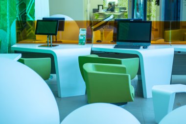 cam Oda ile yeni modern iş merkezi