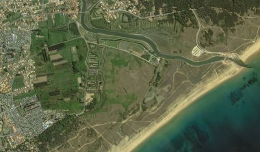 2019 'da Bretigny-sur-Orge' un kıyı, caddeleri ve altyapısı kuş bakışı bir bakış açısıyla ele alındı.