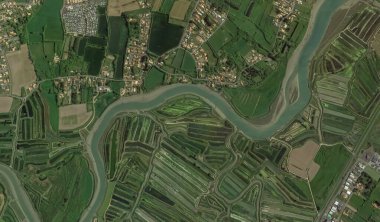 2019 'da Bretigny-sur-Orge' un kıyı, caddeleri ve altyapısı kuş bakışı bir bakış açısıyla ele alındı.