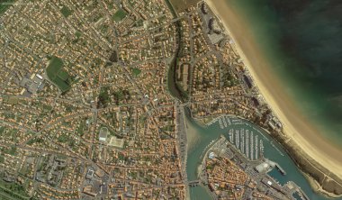 2019 'da Bretigny-sur-Orge' un kıyı, caddeleri ve altyapısı kuş bakışı bir bakış açısıyla ele alındı.