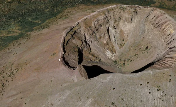 La vetta e la foce del Vesuvio in Italia — Foto Stock