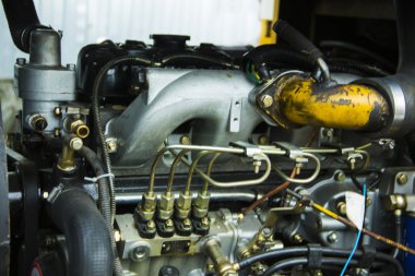 parça içten yanmalı motor