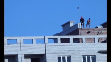 İnşaatçılar grup oluşturmak remontk çatı