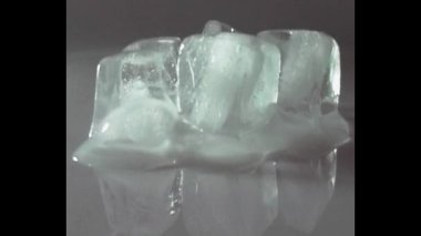 Ice cube erime zaman atlamalı