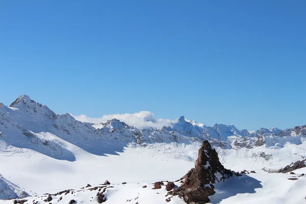 Monte Elbrus, Cordillera del Cáucaso, Rusia — Foto de Stock