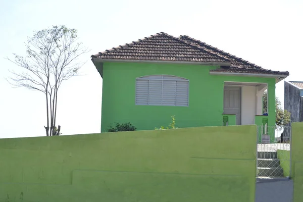 Woongevel Residence Alle Groen Geschilderd Met Inbegrip Van Muren Een — Stockfoto