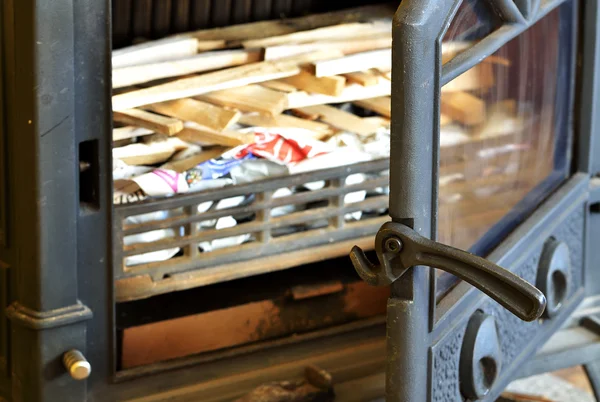 Stove with prepared kindling — Stock Photo, Image