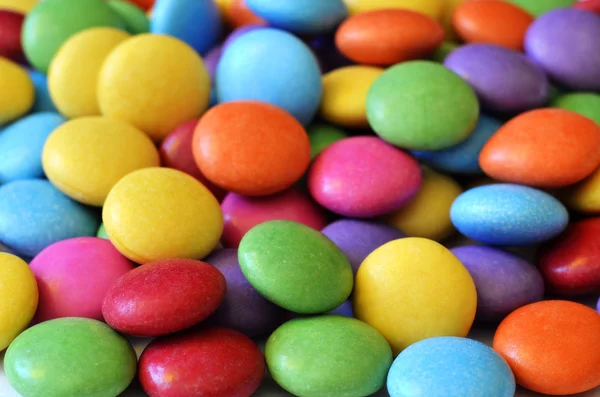 Makro detail hromadu barevných lentilky — Stock fotografie