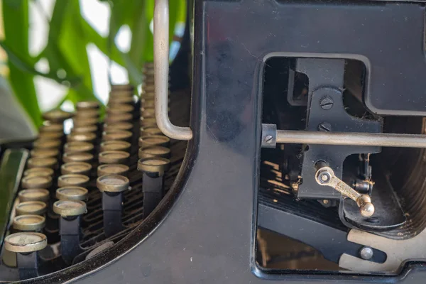 Detail Van Een Historische Stoffige Mechanische Typemachine Gemaakt Duitsland Jaren — Stockfoto