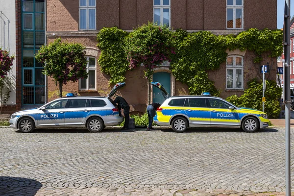 Dannenberg Németország 2019 Május Két Német Rendőrautó Parkolt Egy Középkori — Stock Fotó