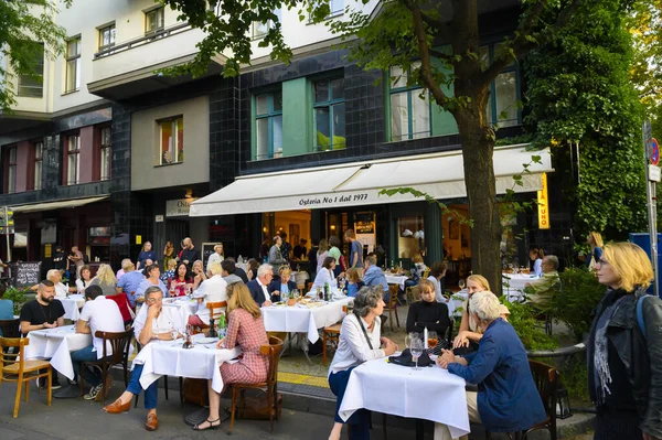 Berlin Germany June 2019 Fully Occupied Tables Chairs Street Festival — Stock Photo, Image