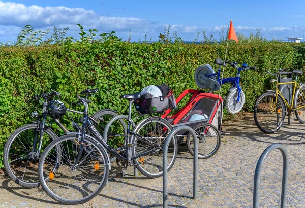 Bansin Alemania Septiembre 2019 Bicicletas Estacionadas Ciudad Costera Bansin Isla — Foto de Stock