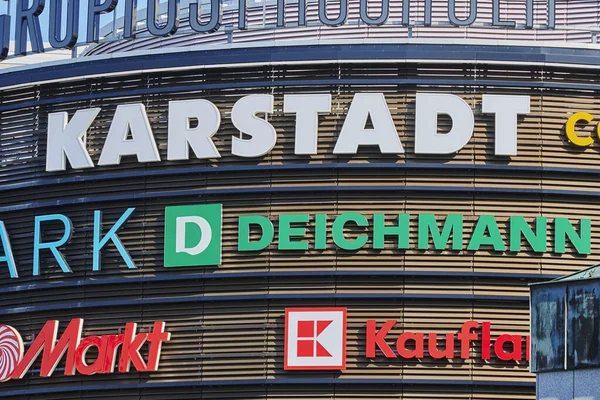 Berlin Tyskland September 2020 Reklam Utrymme Med Olika Företagsnamn Och — Stockfoto