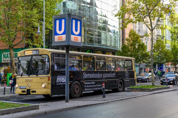 Berlim Alemanha Outubro 2019 Autocarro Histórico Usado Nos Transportes Públicos — Fotografia de Stock