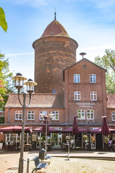 Dannenberg Německo Května 2019 Malé Náměstí Historickou Budovou Věží Červených — Stock fotografie