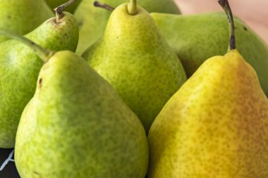 Biraz armut. Odak noktası armutun ortasındaki armut..