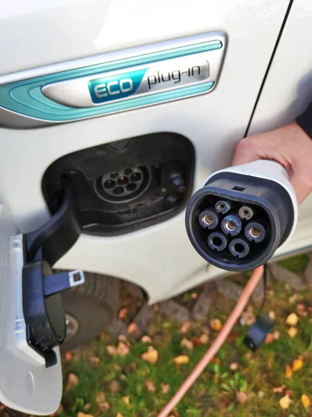 Berlim Alemanha Dezembro 2020 Vista Para Carregador Carro Plug Elétrico — Fotografia de Stock