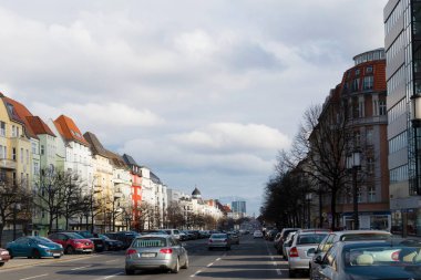 Berlin Bulvarı boyunca Zafer Sütunu ve Kızıl Townhall - Berlin, Almanya - 02 / 04 / 2018