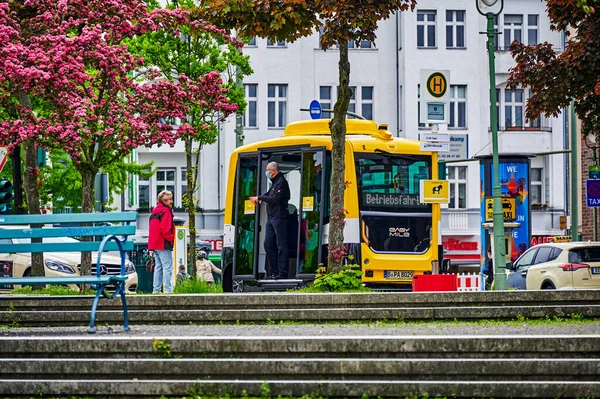 Berlin Allemagne Mai 2021 Minibus Expérimental Autonome Des Transports Publics — Photo