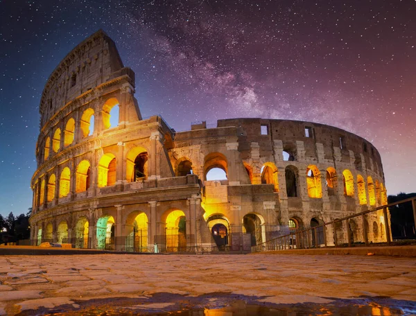 Vista Nocturna Del Coliseo Roma Italia Arquitectura Punto Referencia Roma — Foto de Stock