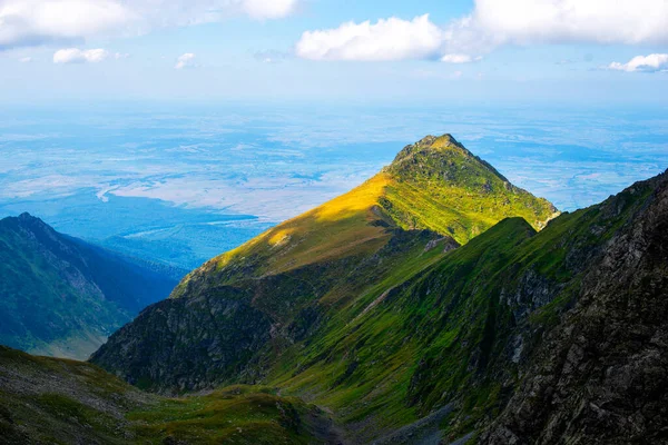 ファガラス山脈の美しい風景 — ストック写真