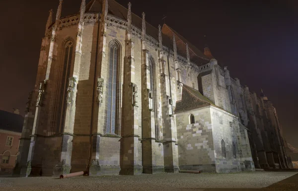 Igreja negra (Biserica Neagra) em Brasov, Transilvânia, Roménia — Fotografia de Stock