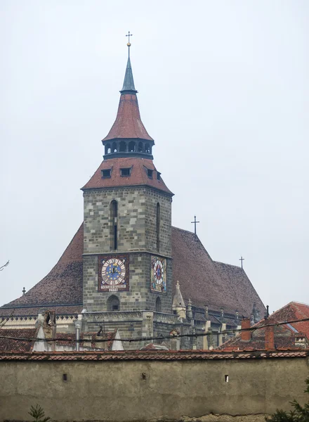 Igreja negra em Brasov, Transilvânia, Romênia — Fotografia de Stock