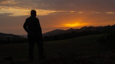 Gündoğumu, Apennine Dağları, Orta İtalya.