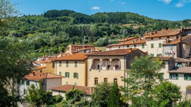 Stia, Toscania ve Emilia Romagna bölgelerinin sınırında, İtalyan Toscana 'da küçük bir kasabadır..