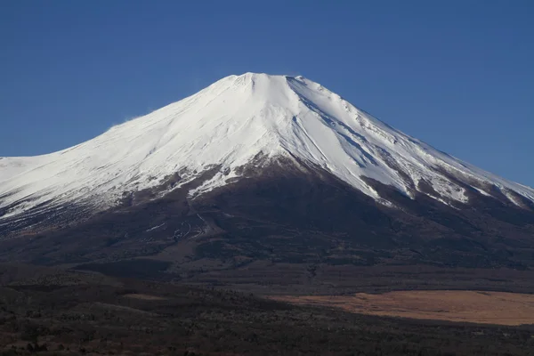 富士山、山梨県の山中湖からの眺め — ストック写真