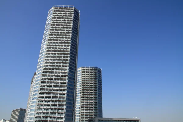 Condominio de gran altura en Futagotamagawa — Foto de Stock