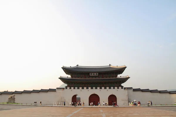 Gwang hwa mun gate i Seoul, South Korea — Stockfoto