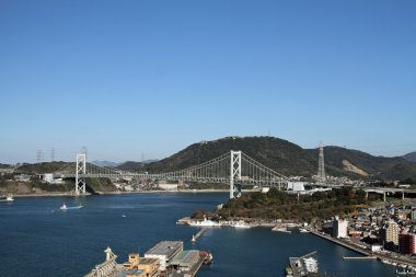 Moji Japonya ile Shimonoseki Kammon Boğaz Köprüsü