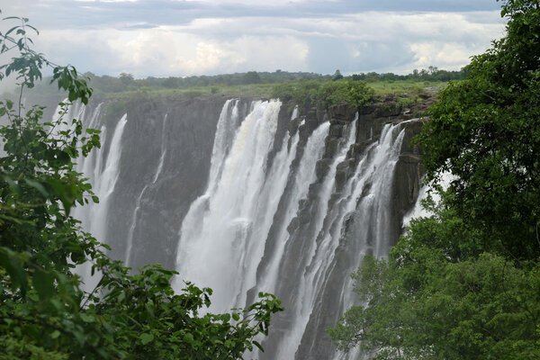 Водопад Виктория в Замбии и Зимбабве, Африка
