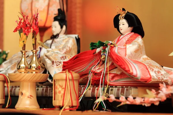 Hina bebeği (Japon geleneksel bebeği)