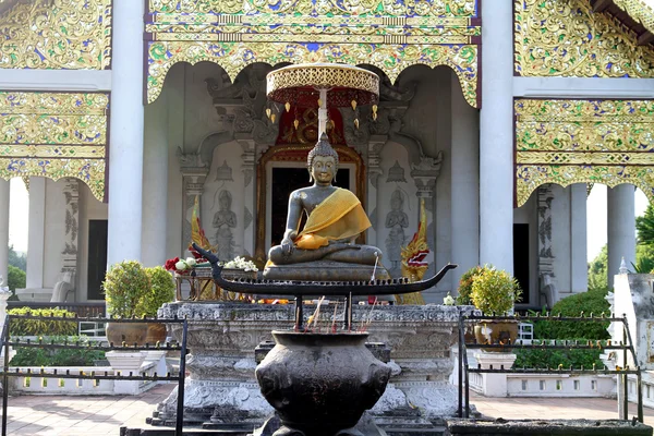 Wat Chedi Luang em Chiang Mai, Tailândia — Fotografia de Stock