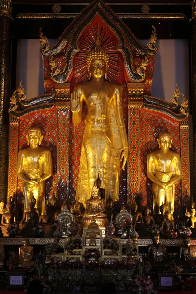 Wat Chedi Luang em Chiang Mai, Tailândia — Fotografia de Stock