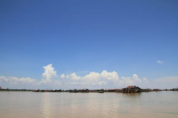 Tonle Sap lake au Cambodge à Siem Reap. — Photo