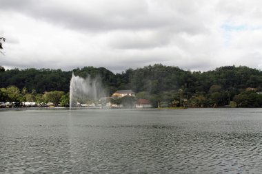 Diş ve Kandy Gölü Kandy, Sri Lanka Tapınağı