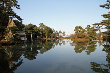 Kasumi gölet ve çay evi Kenroku-tr (Japon Bahçesi), Kanazawa, Ishikawa, Japonya