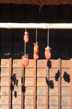 Japonca Trabzon hurması (hoshi gaki)