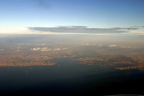 Paysage de la ville d'Istanbul, Turquie (vue d'oiseau ) — Photo