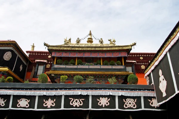 Jokhang-Tempel in Tibet, Volksrepublik China — Stockfoto