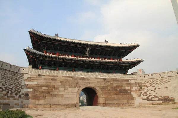 Nam dae ΔΗΜ πύλη στη Σεούλ, Νότια Κορέα — Φωτογραφία Αρχείου