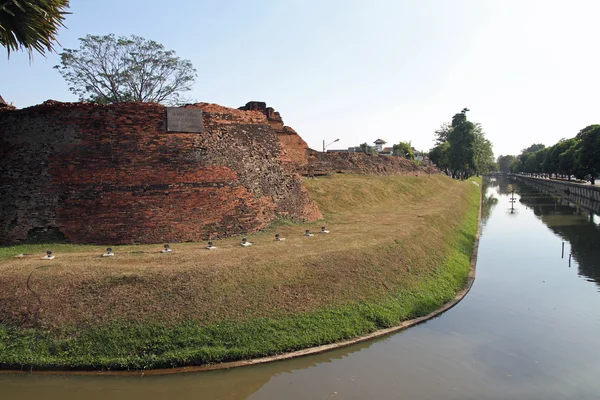 Wassergraben in chiang mai, Thailand — Stockfoto